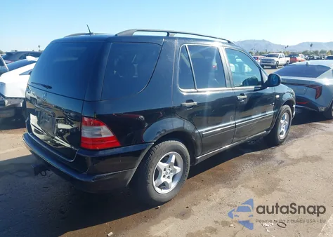 2001 Mercedes-Benz Ml 320 z USA, uszkodzony, nr VIN 4JGAB54E81A223881